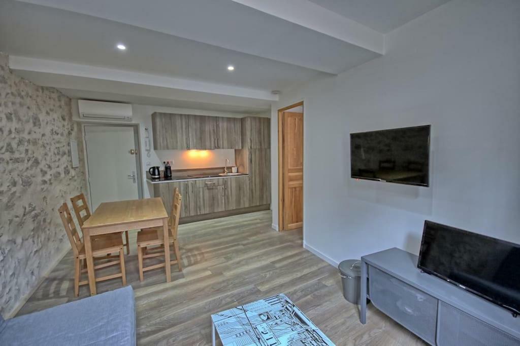102-Appartement Refait A Neuf Vieil อองทีบส์ ภายนอก รูปภาพ